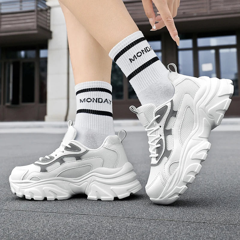 Sneakers Woman Vulcanize Shoes New Couple White Platform Thick Sole Running Men's Casual Shoes Size 35-44 Tenis Feminino 